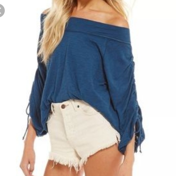 Free people off the shoulder top - Picture 2 of 4
